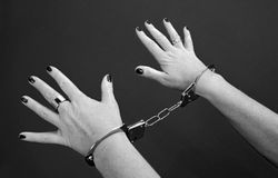 handcuffs-964522_960_720